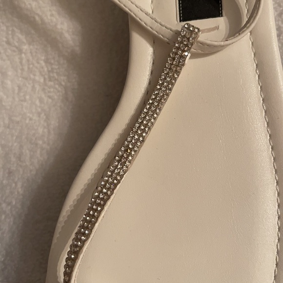 Zara/t-strap tie sandal w/rhinestone trim SZ49/US9 - Picture 4 of 8